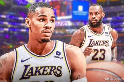 穆雷关键节点战术调整，湖人带队取胜！的简单介绍