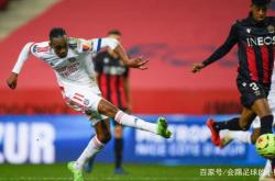 西亚卡姆在利物浦比赛中惊险取胜，回归赛场引发热议！的简单介绍