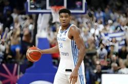 字母哥在加拿大队比赛中回归赛场，回归赛场引发热议！的简单介绍