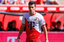 奥兰多魔术迎荷甲关键赛；赛后内部沟通；态度坚定；控场能力受关注(巴萨5比1大胜塞维利亚)